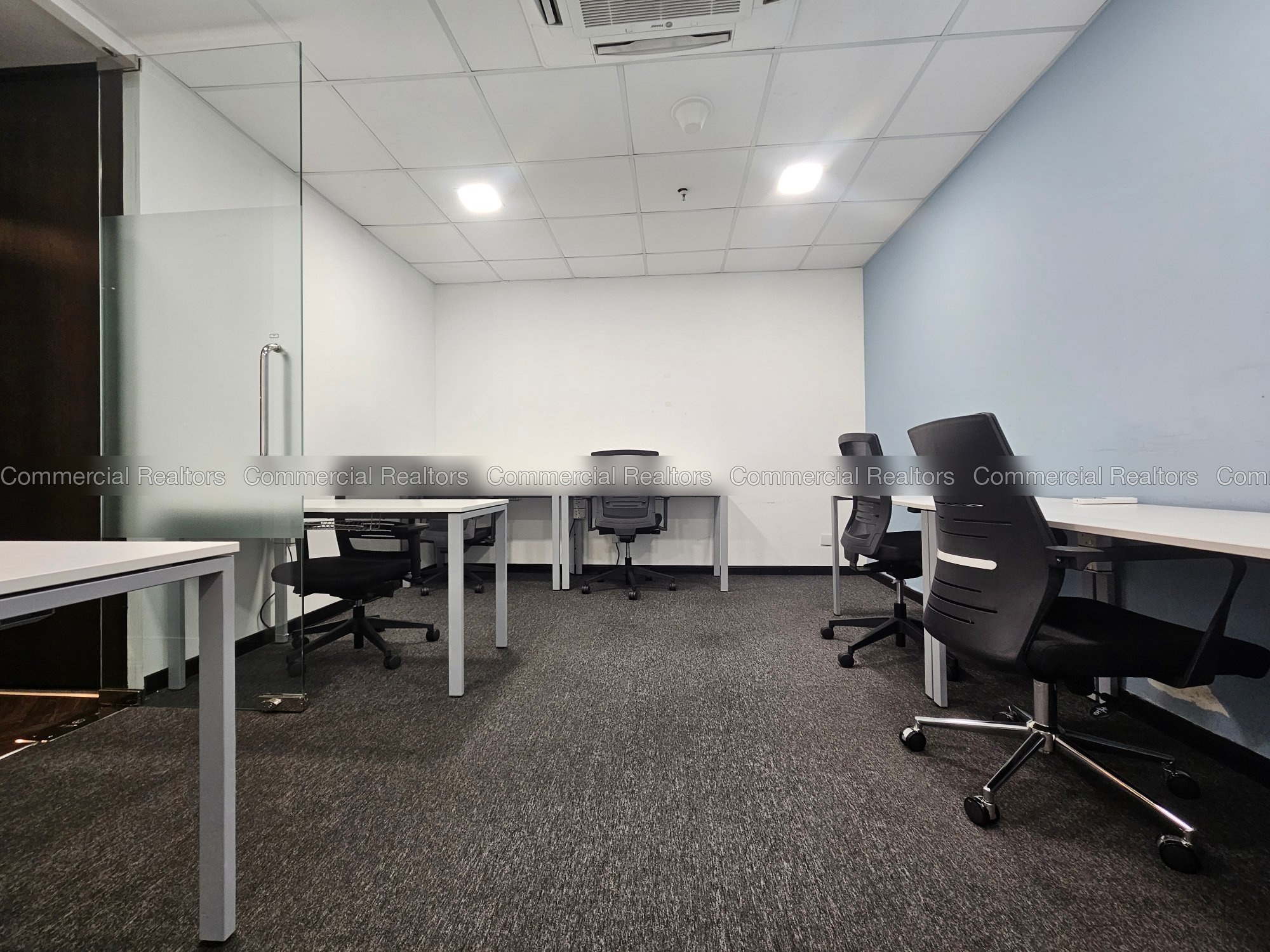 10-Workstation Serviced Office Space for Lease in Colombo 03 - Image 3