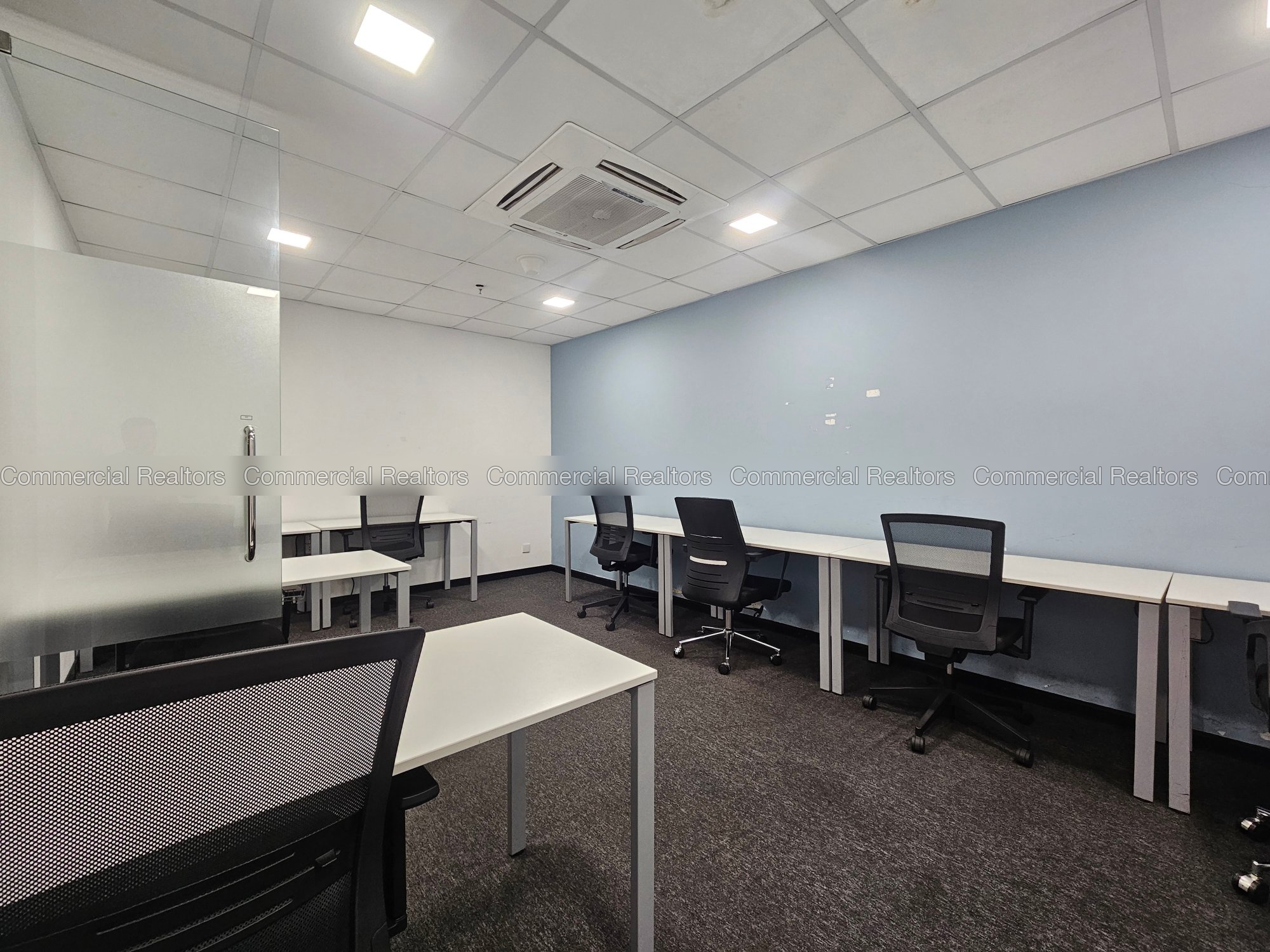10-Workstation Serviced Office Space for Lease in Colombo 03 - Image 2