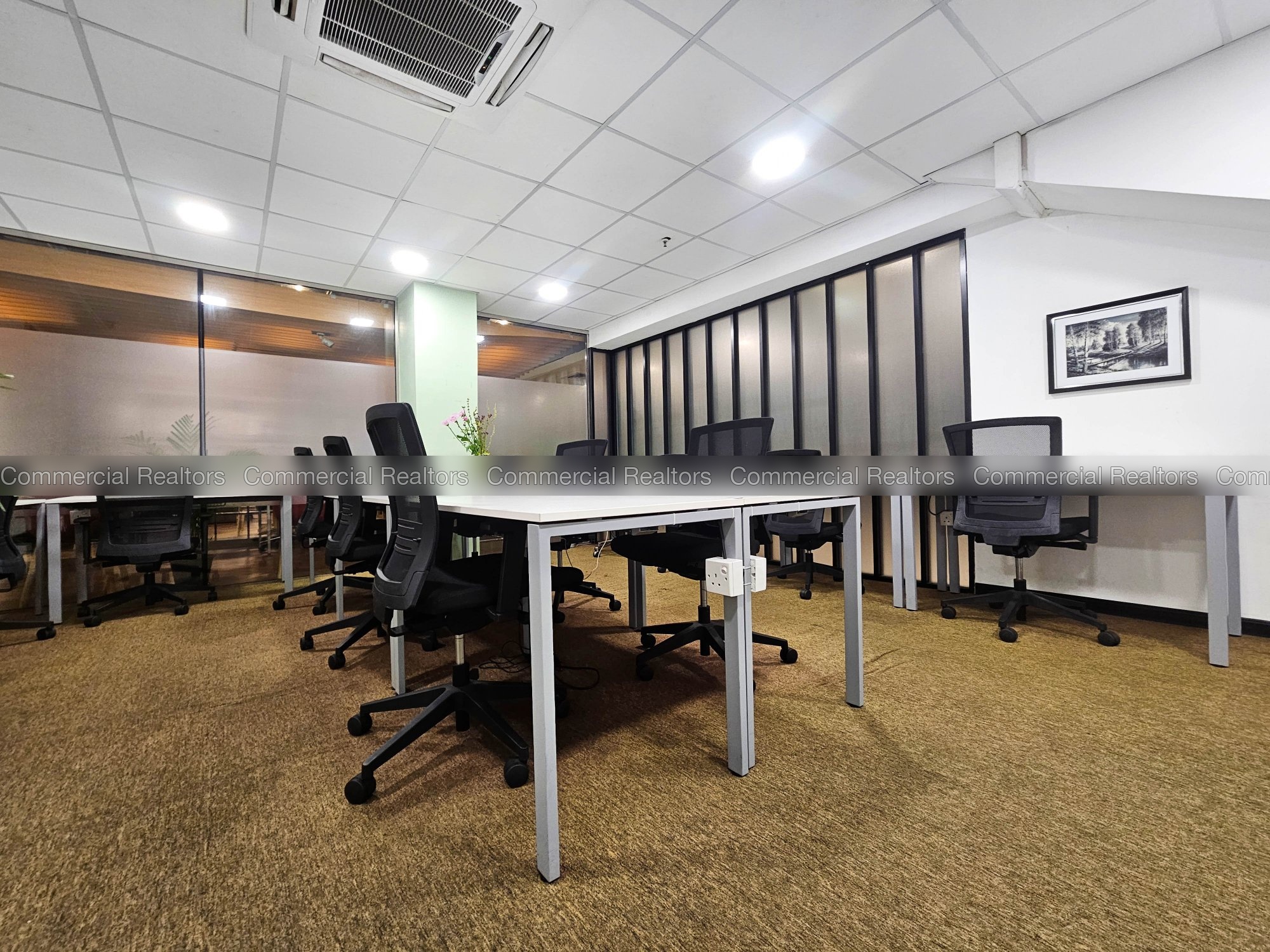 Fully Furnished Serviced Office Workstations for Rent in Colombo 03 - Image 2