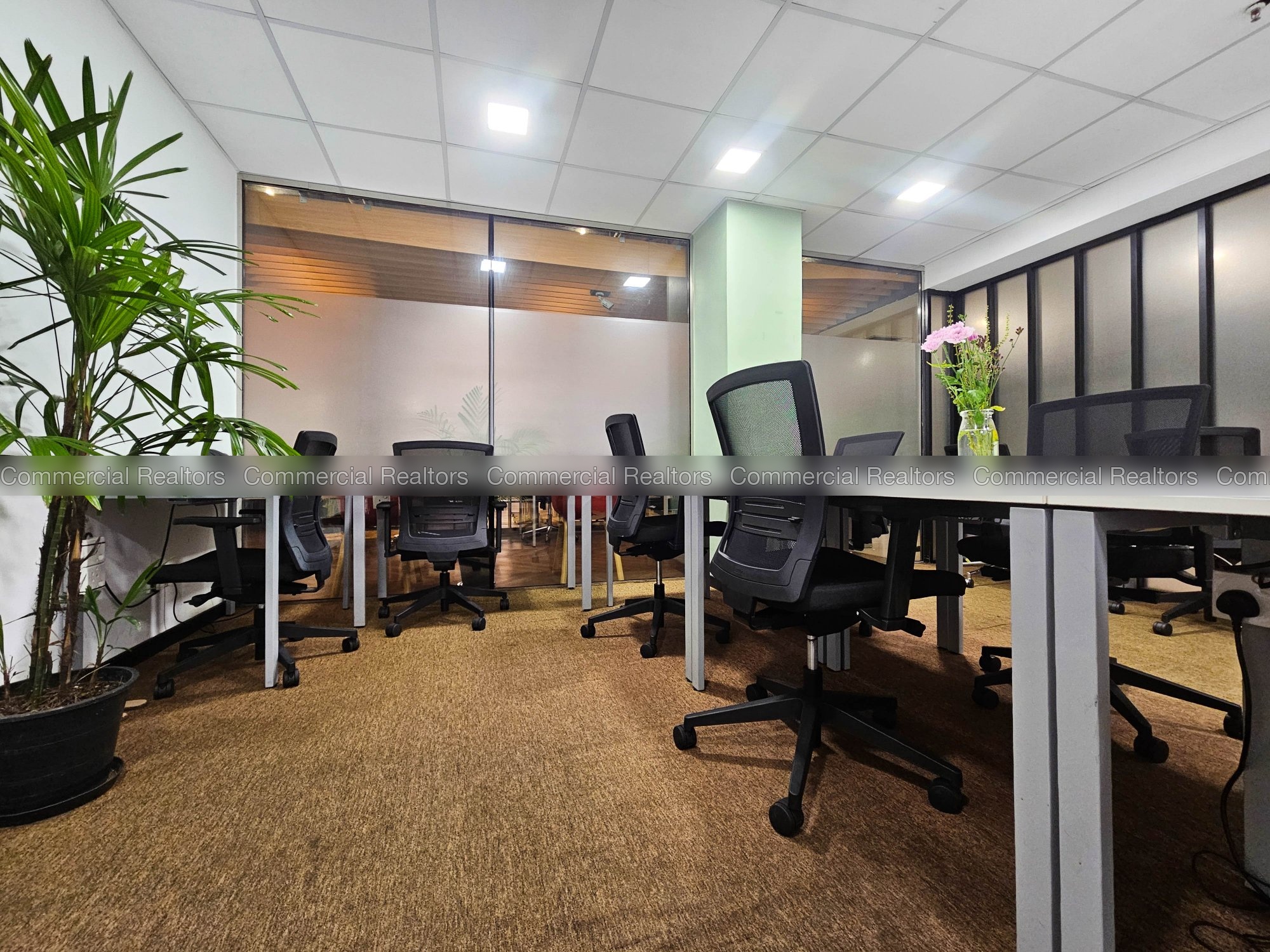 Fully Furnished Serviced Office Workstations for Rent in Colombo 03