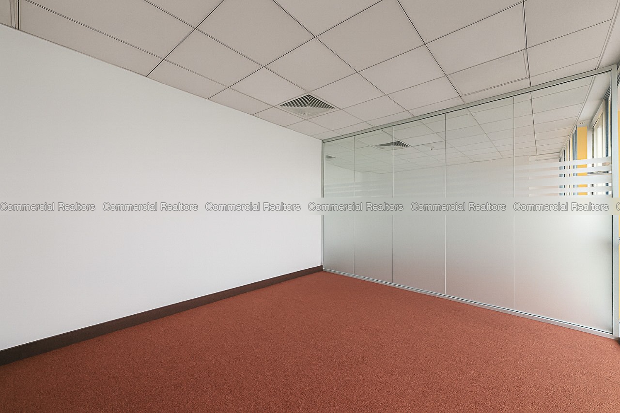 Rented - Spacious 6,000 Sq. Ft Office Floor for Rent in Nawala - Image 4