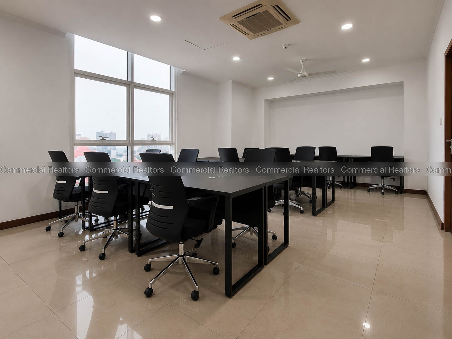 52 Seat - Fully Furnished Serviced Office Workstations for Rent in Colombo 03 - Image 3
