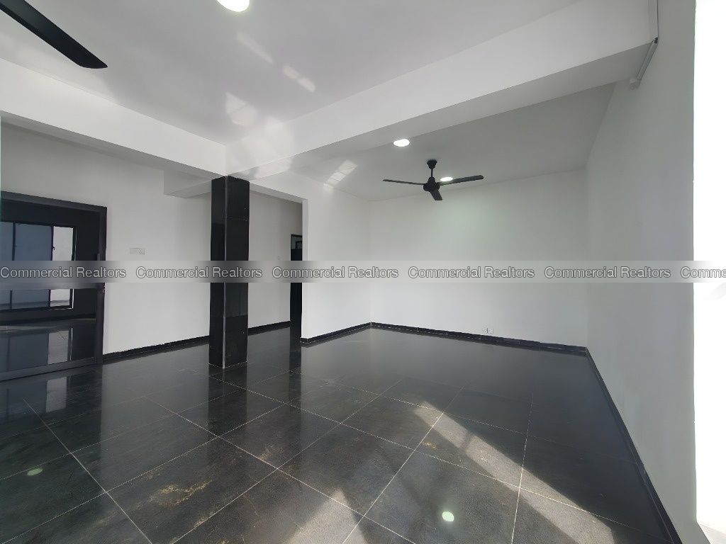 Commercial Building of 16,100 Sq. Ft For Rent in Colombo 06 - Image 2