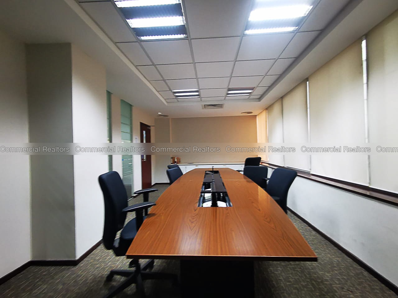 (RENTED) - Spacious Furnished Office Floor for Rent in Colombo 02 - Image 4