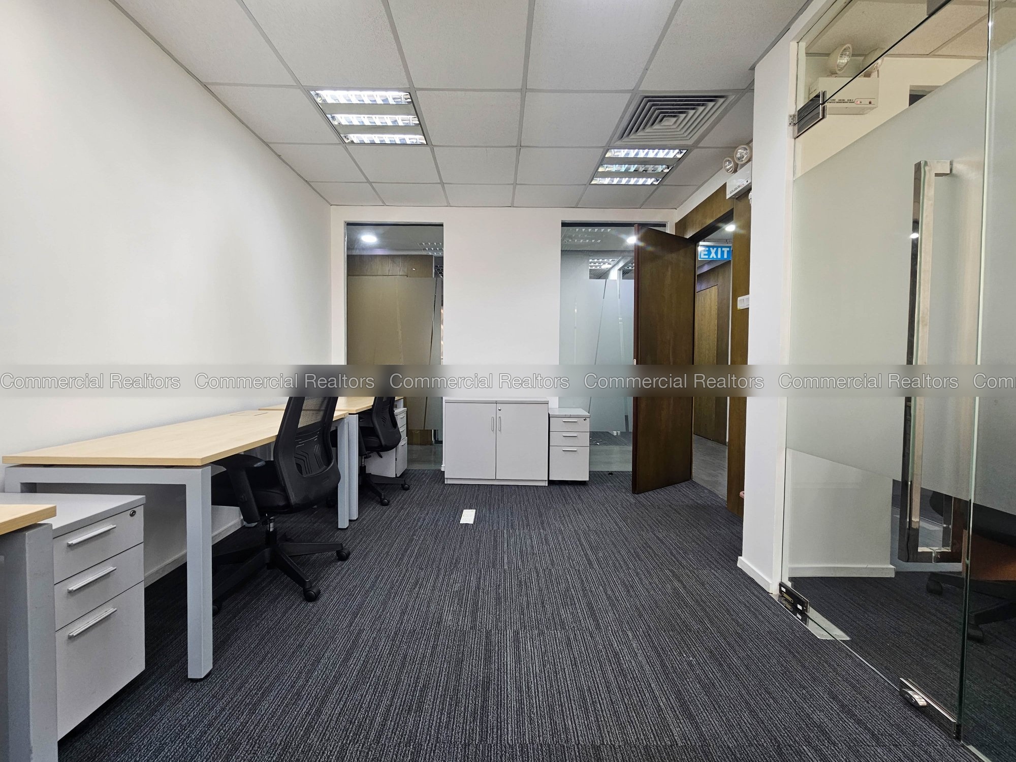 Flexible 7-Seat Serviced Office Space for Rent in Colombo 04 - Image 2