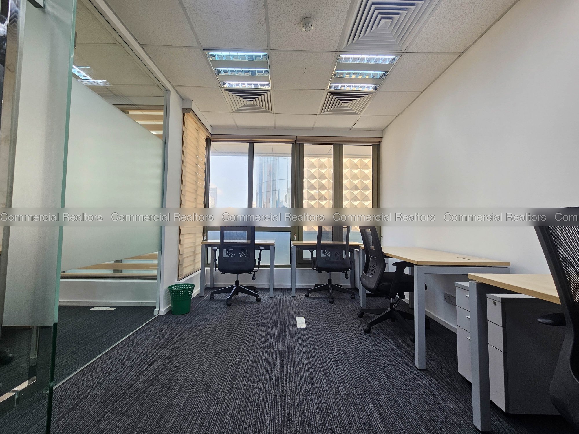Flexible 7-Seat Serviced Office Space for Rent in Colombo 04 - Image 3