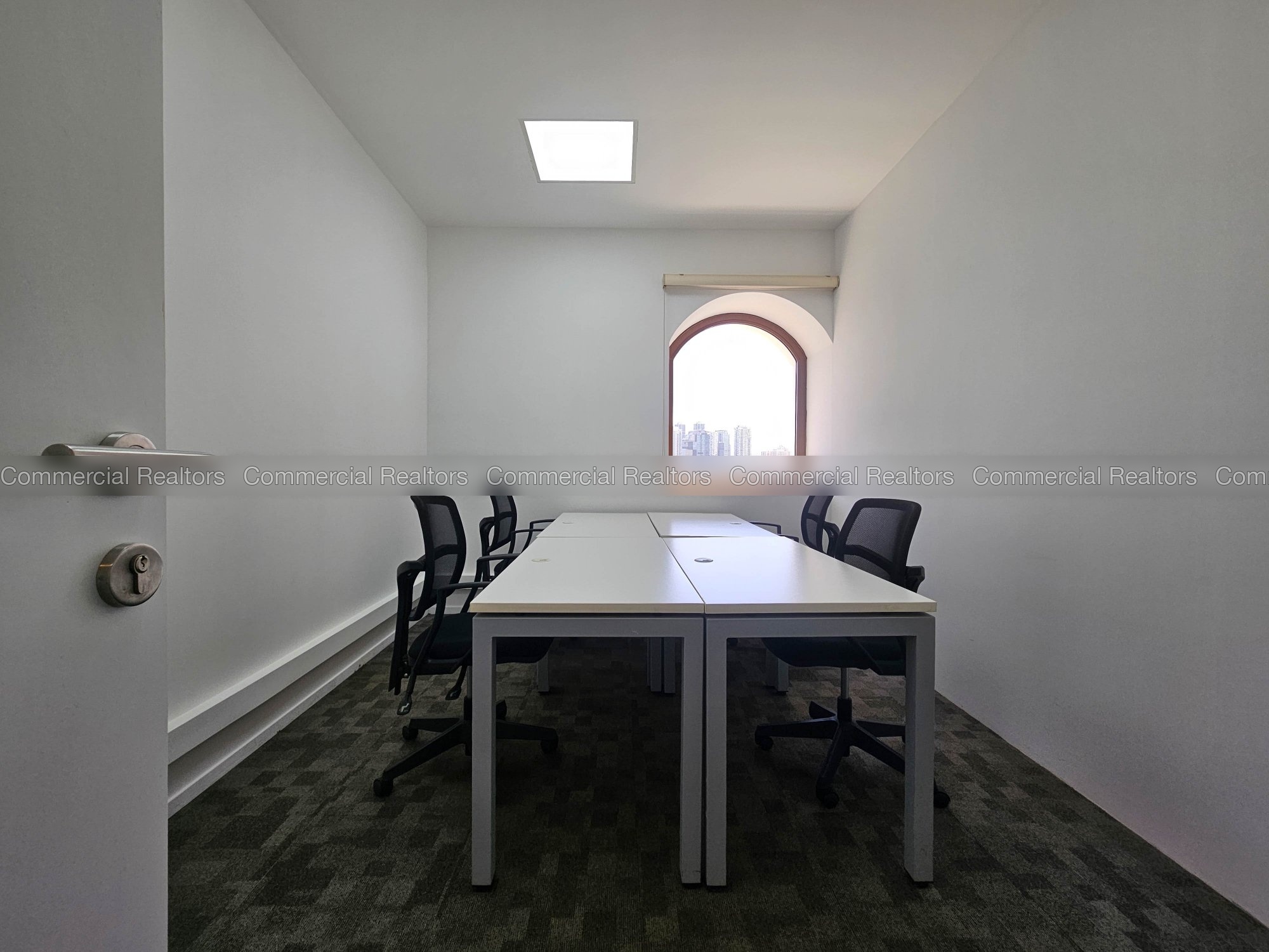 Fully Furnished Serviced Office Suites for Rent in Colombo 02 - Image 2