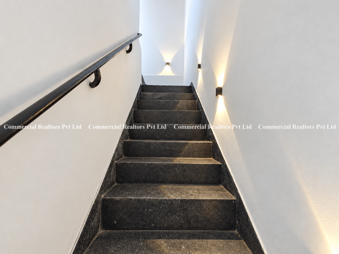 1,200 Sq. Ft. Commercial Floor for Rent in Colombo 06 - Image 4