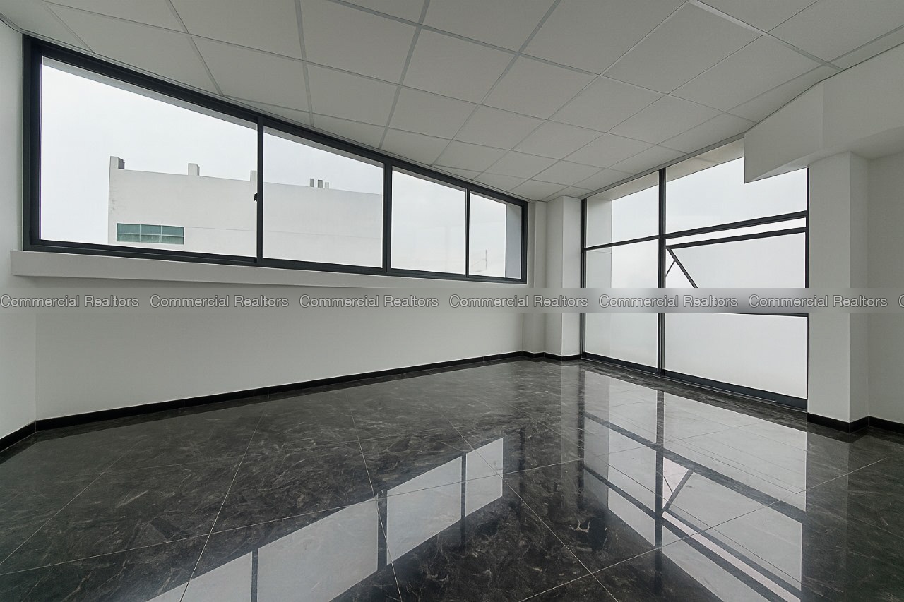 Rented - Spacious 6,000 Sq. Ft Commercial Office Floor for Rent in Nawala - Image 3