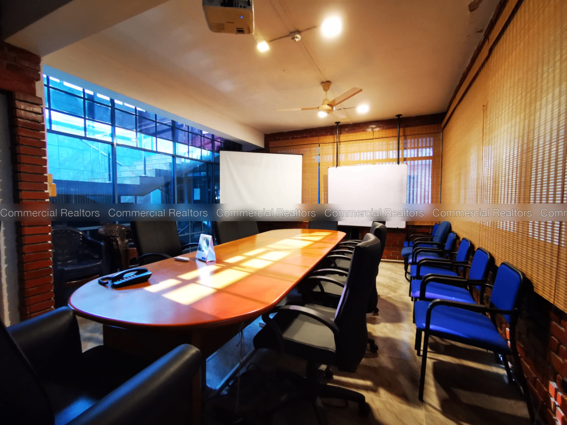 Commercial Building for Rent in Colombo 15