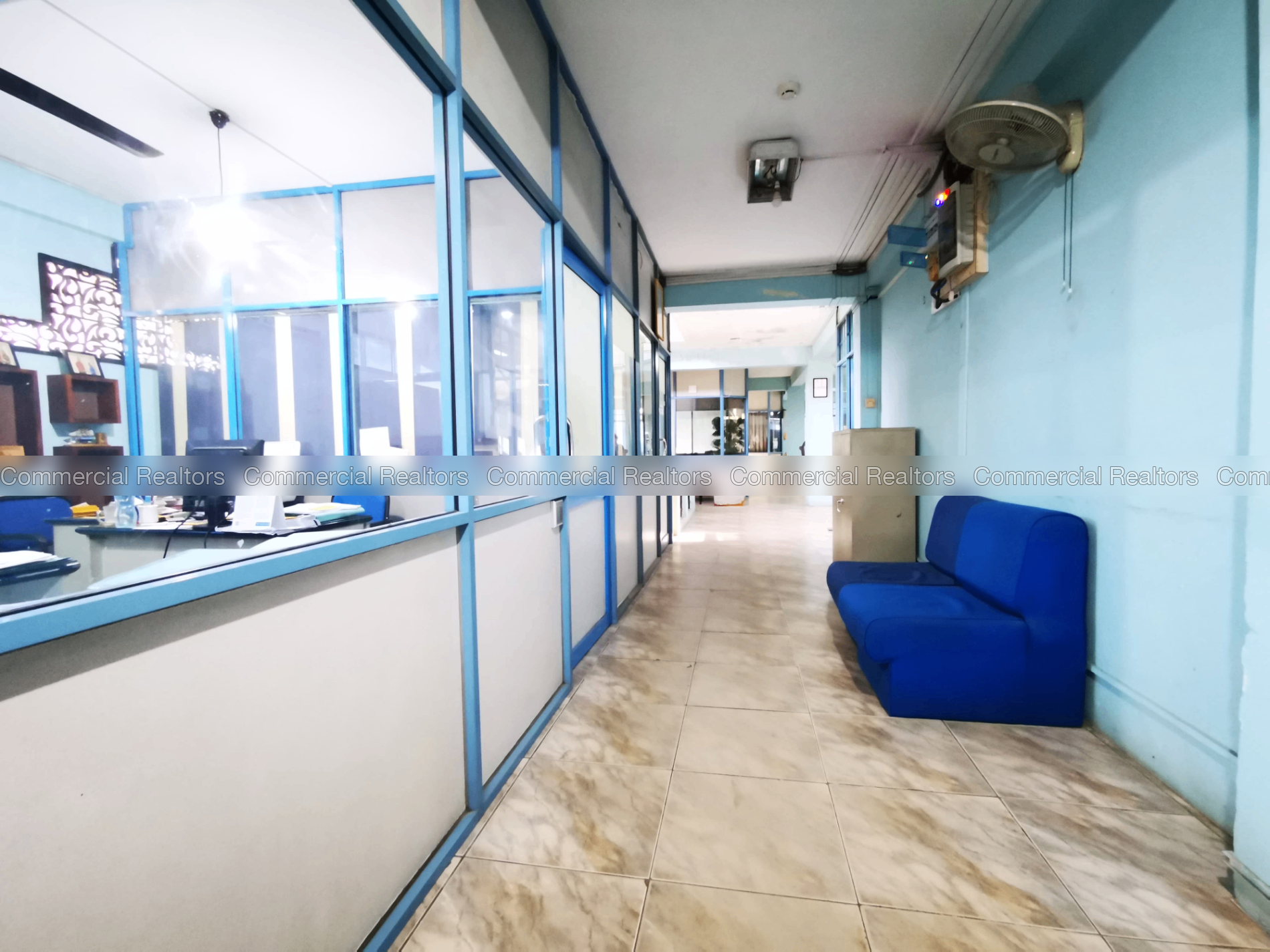 Commercial Building for Rent in Colombo 15 - Image 4