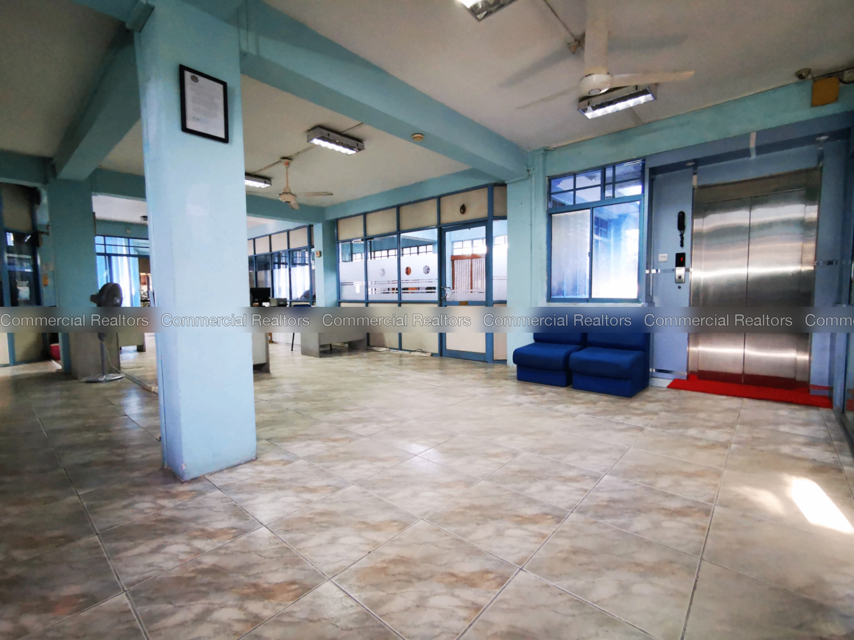 Commercial Building for Rent in Colombo 15 - Image 3