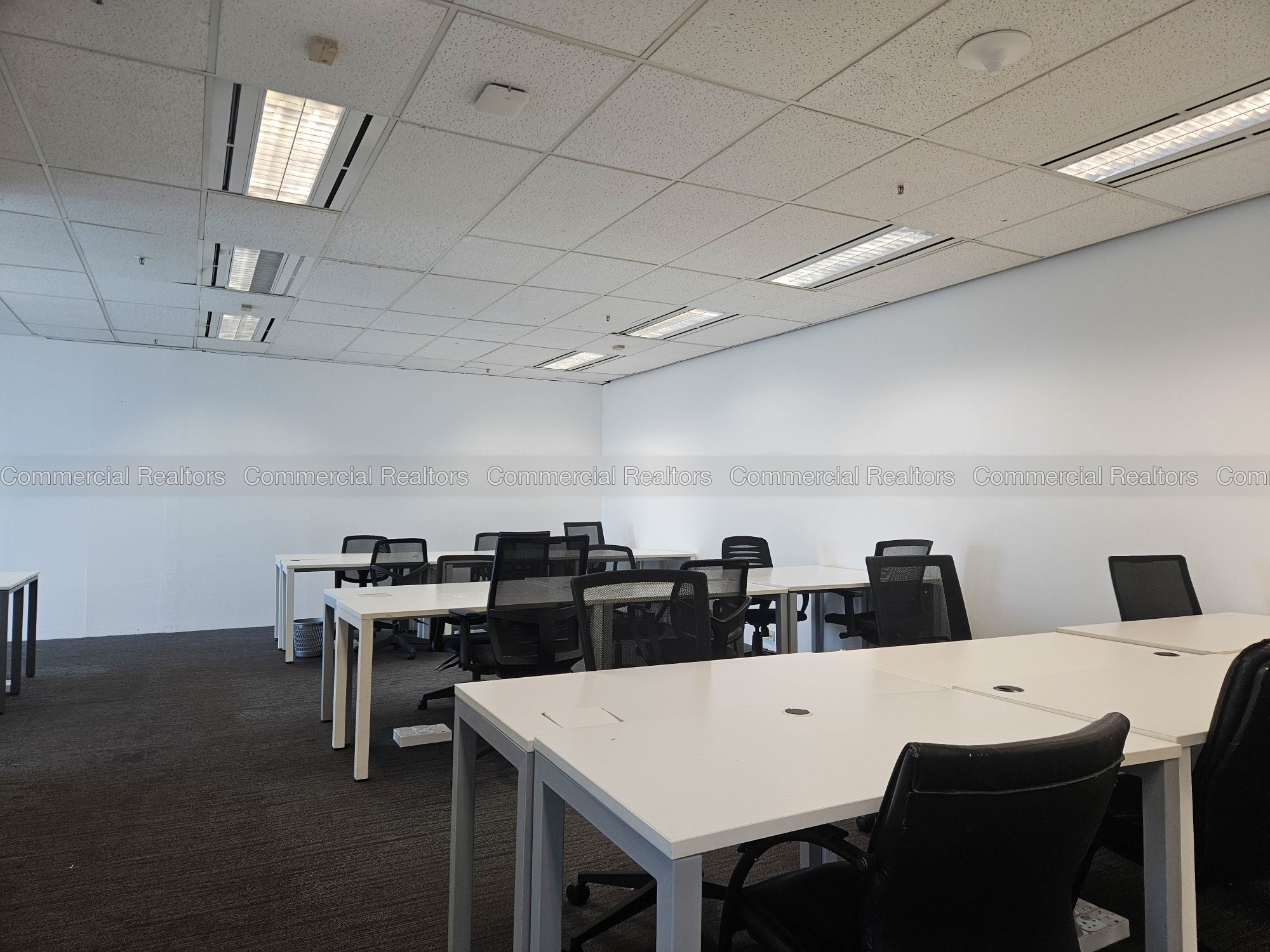 Premium A Grade Serviced Workspaces for Rent in Colombo 01 - Image 2