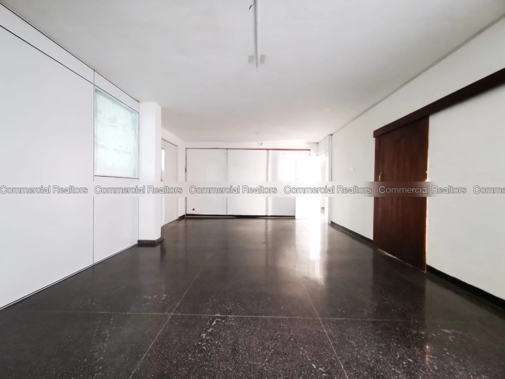 Commercial House for Rent in Colombo 07 - Image 4