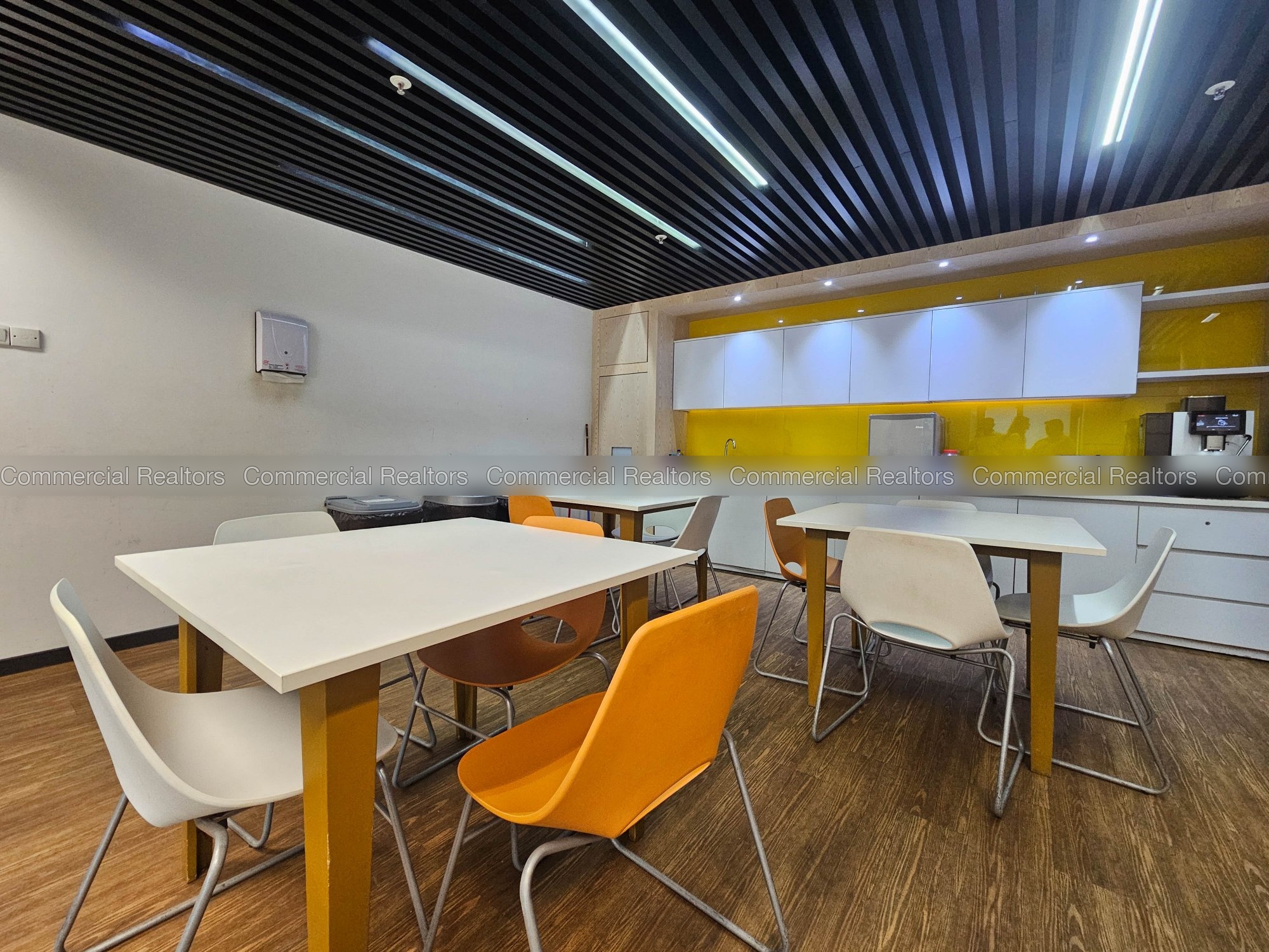 02-Seat Fully Furnished Serviced Office for Lease in Colombo 01 - Image 4
