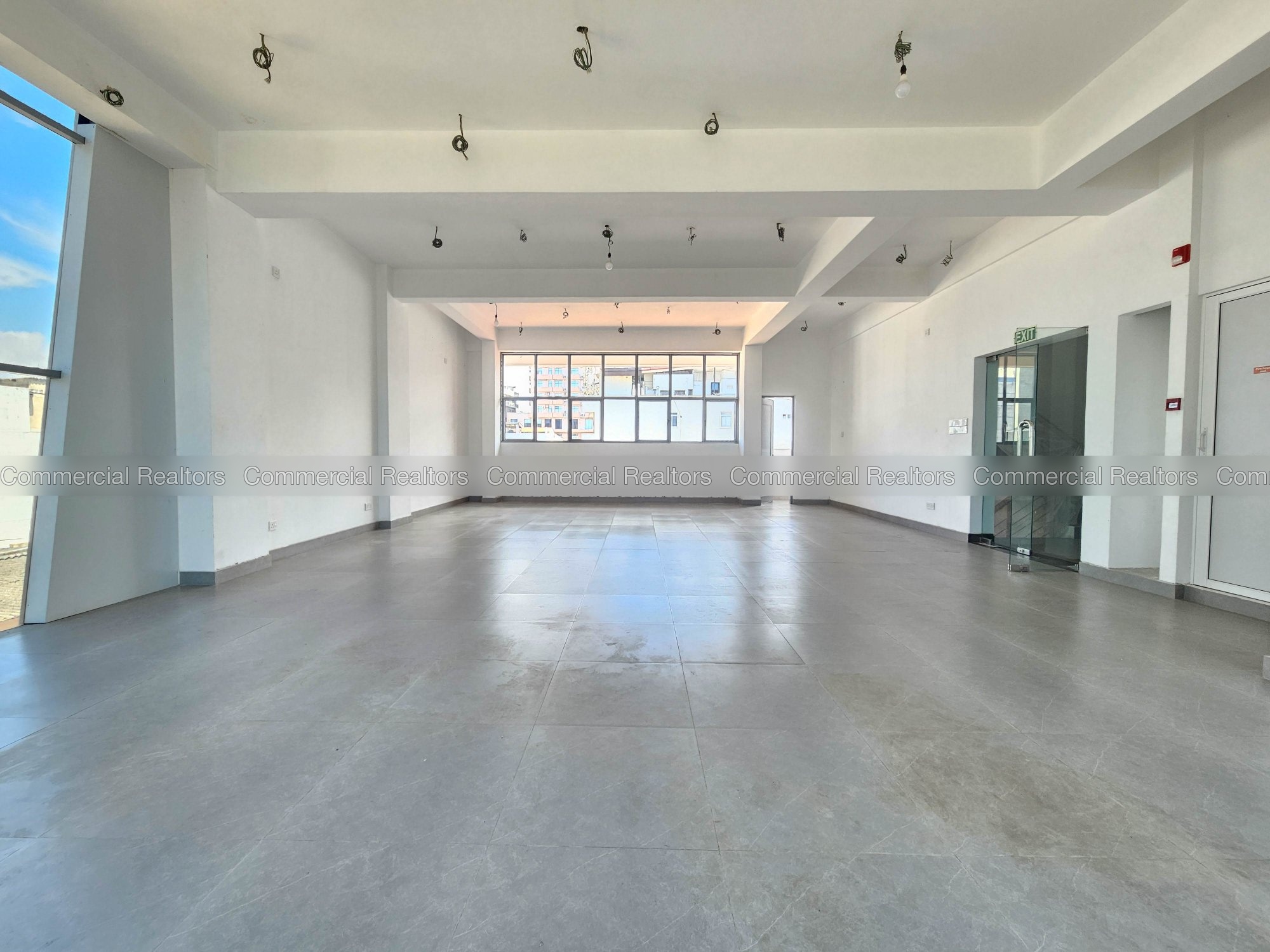 (RENTED) - Commercial Building for Rent in Colombo 04 - Image 4