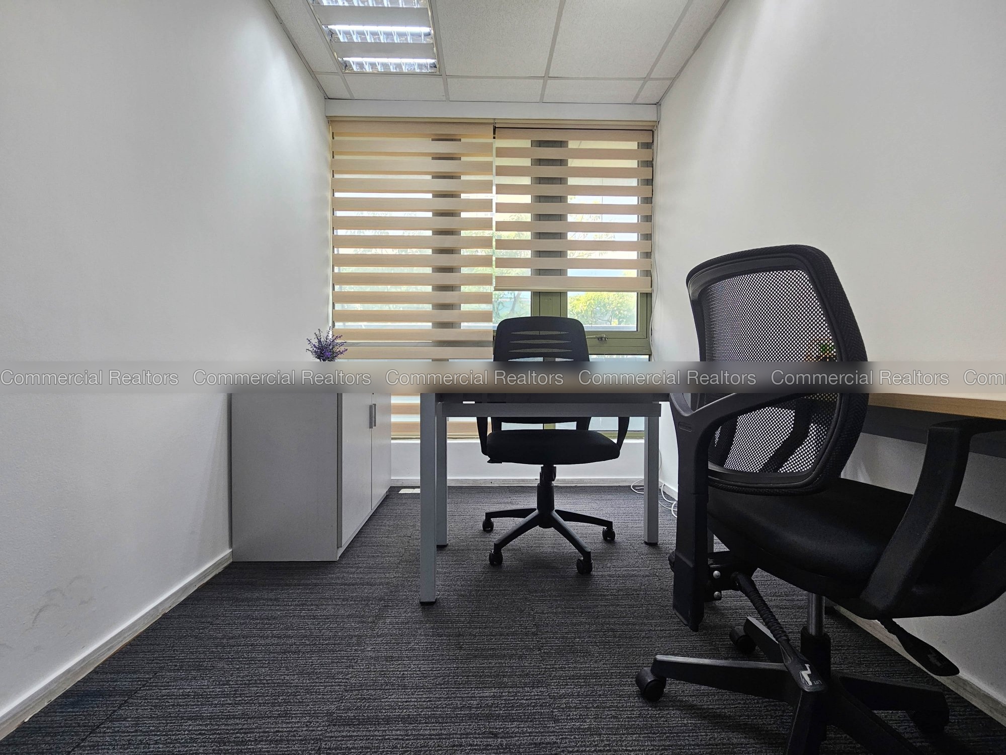 Private 02-Seat Serviced Office for Rent in Colombo 04
