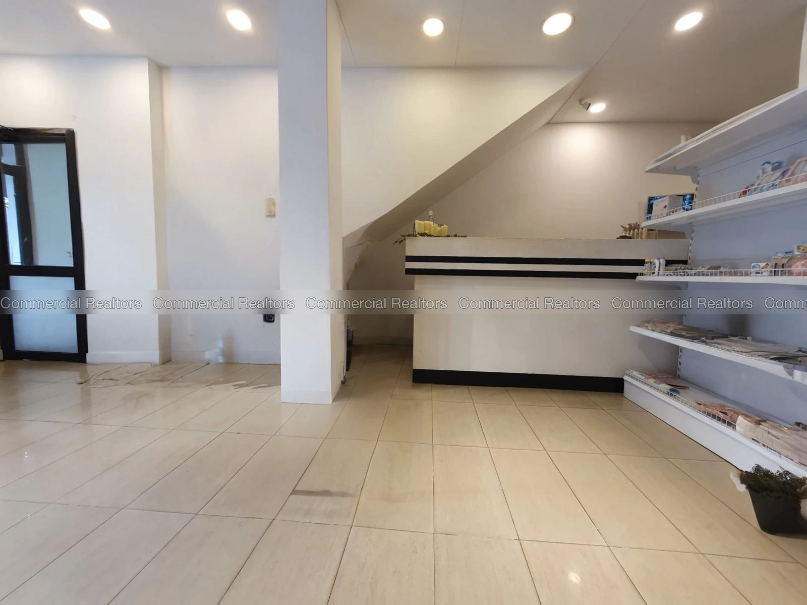 (RENTED) - Prime Commercial Building with Office/Showroom Space for Rent – Colombo 5 - Image 4