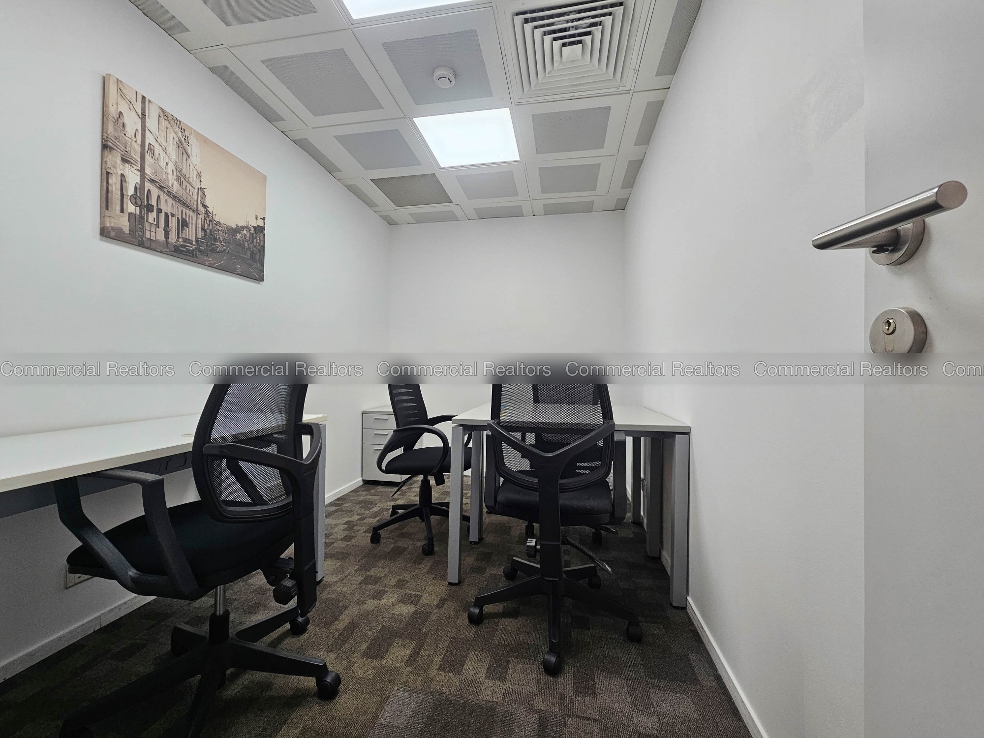 Fully Furnished Serviced Office Space for Lease in Colombo 02 - Image 2