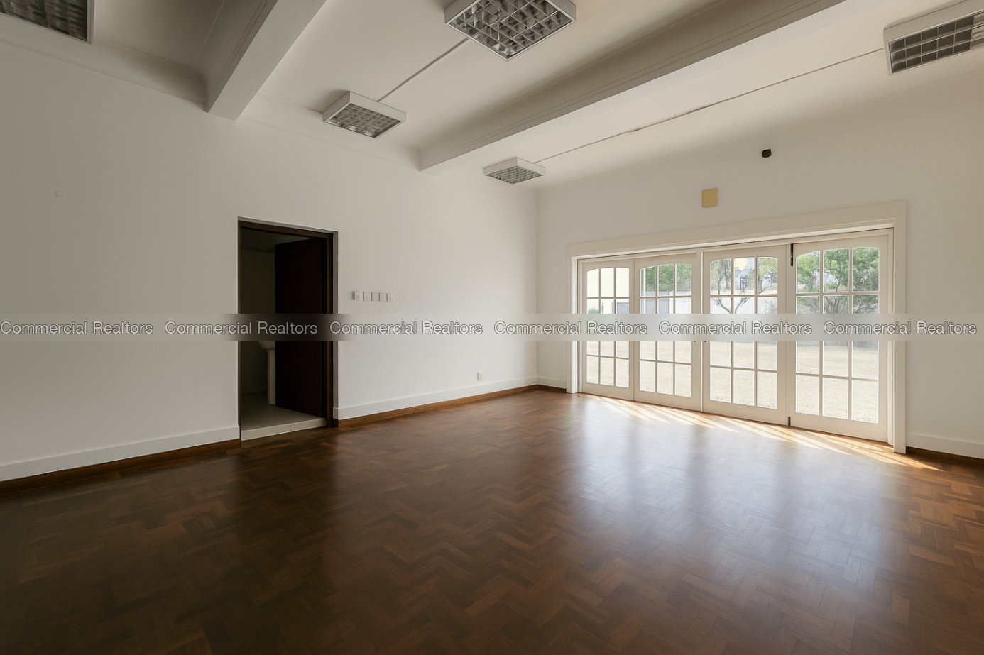 (RENTED) - Main Road Facing Showroom Property For Rent in Colombo 04 - Image 3
