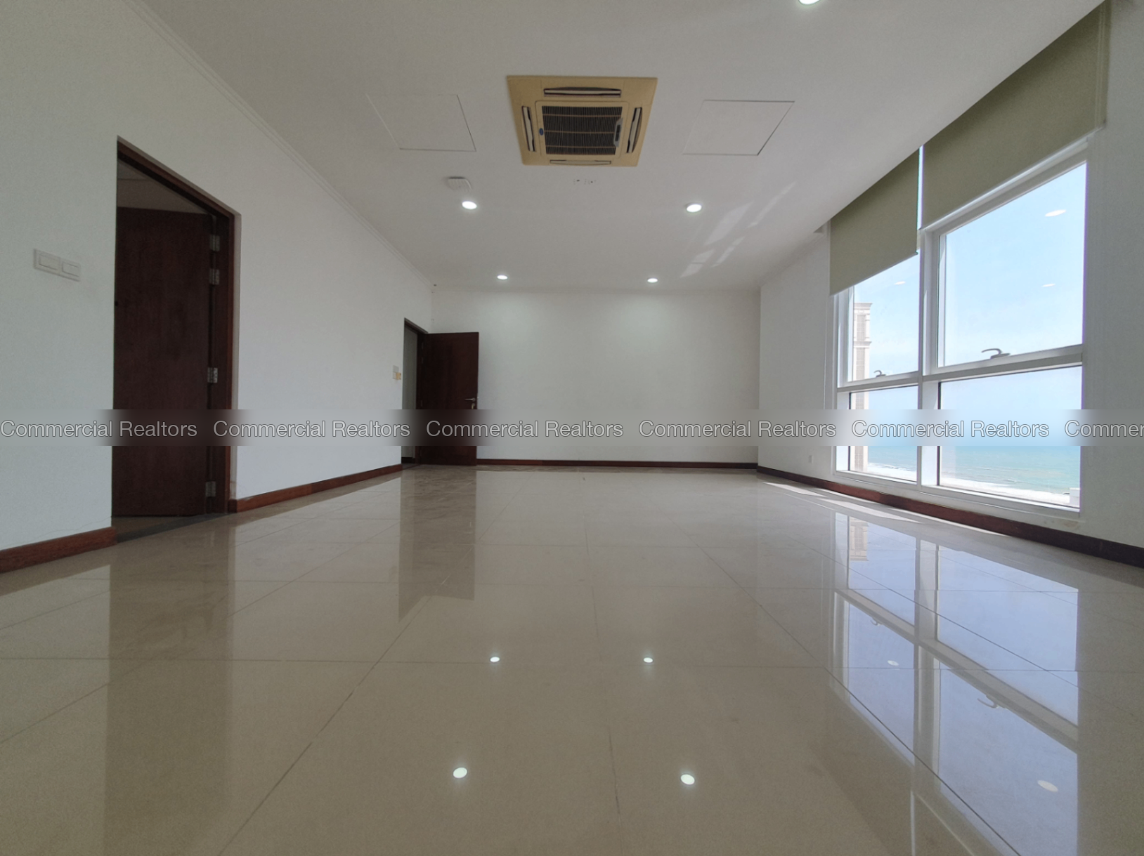 OFFICE FLOOR WITH SEA VIEW FOR RENT IN COLOMBO 03 - Image 4